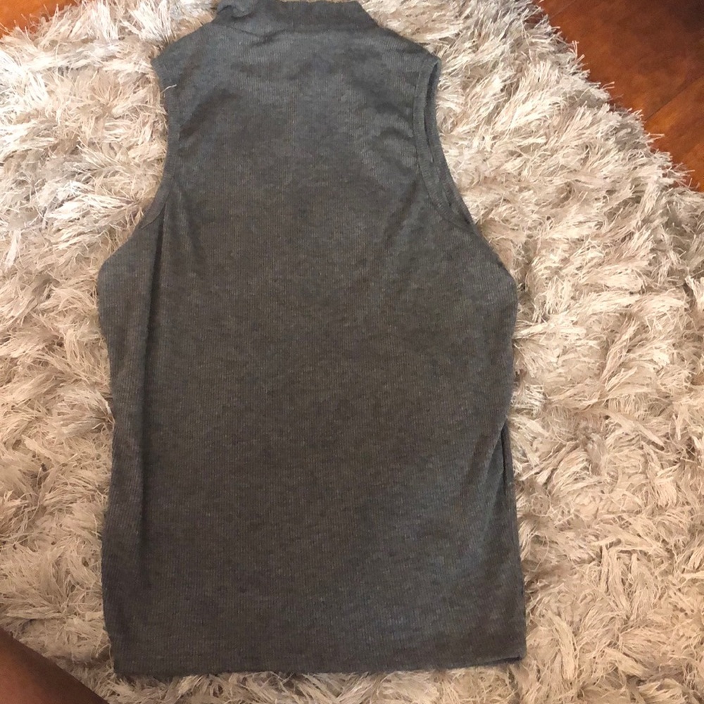 Turtle neck - Picture 2 of 2